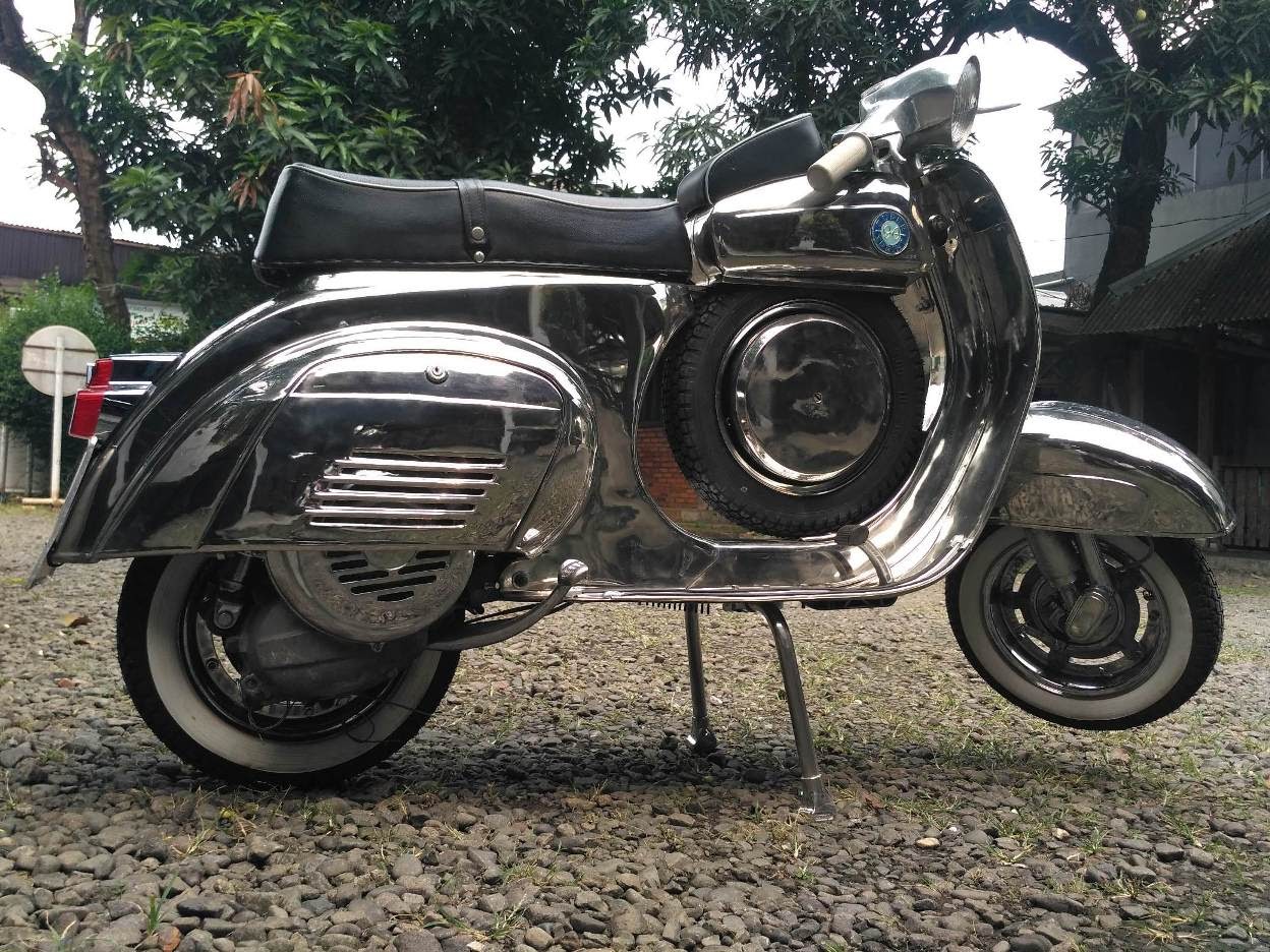 Vespa 90SS Stainless Steel – side profile